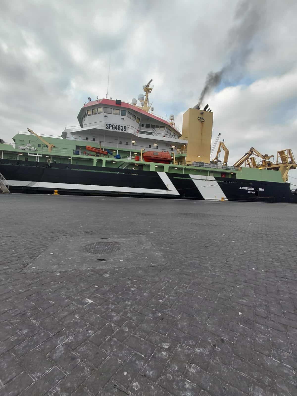 Shipping agency for factory fishing vessels