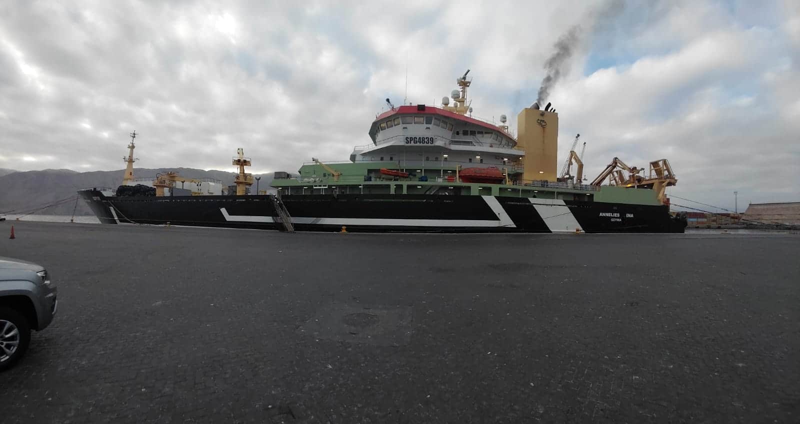 Shipping agency for factory fishing vessels